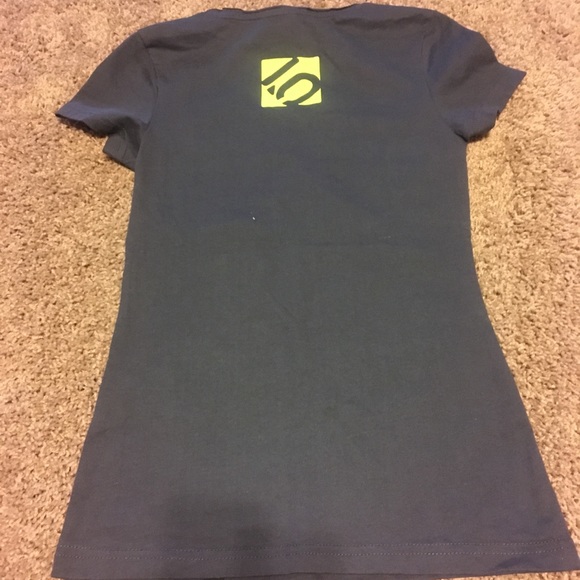 FIVE TEN LOGO TEE SIZE XS - Picture 2 of 3